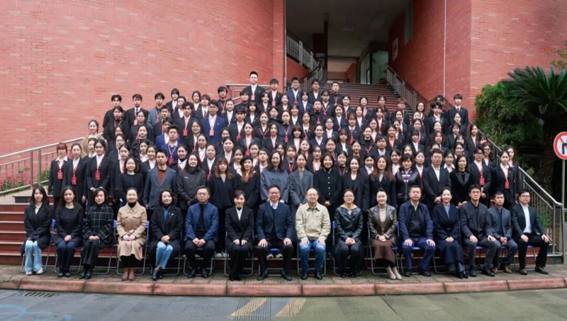 微信图片_2025-11-13_094037_354.jpg